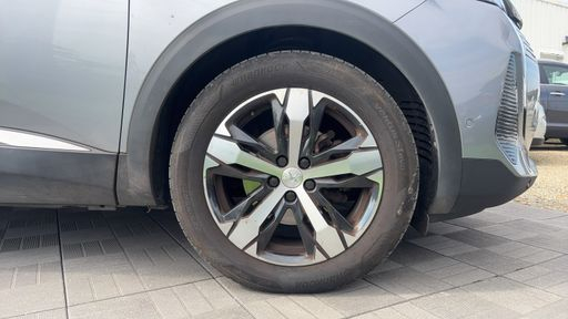 Peugeot 5008 1.5 BlueHDi 130 EAT8 - GT – 2023 – 78451 km – Diesel – Boîte Automatique — photo 19