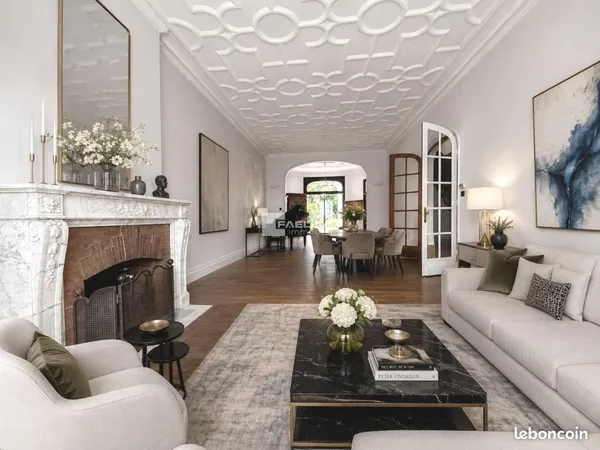 Maison 7 pièces 225 m²