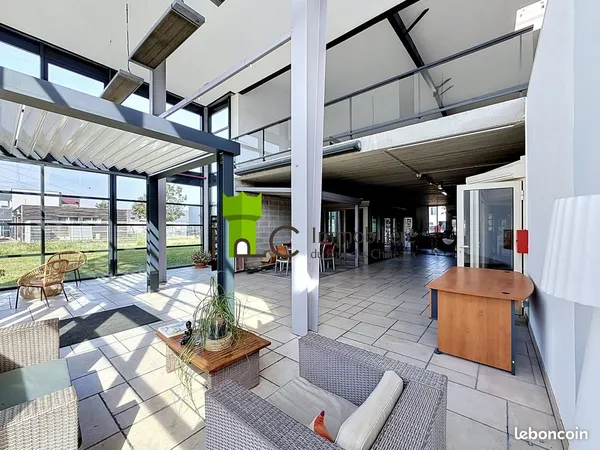 Local 715 m² Wolfisheim