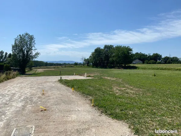 Terrain constructible