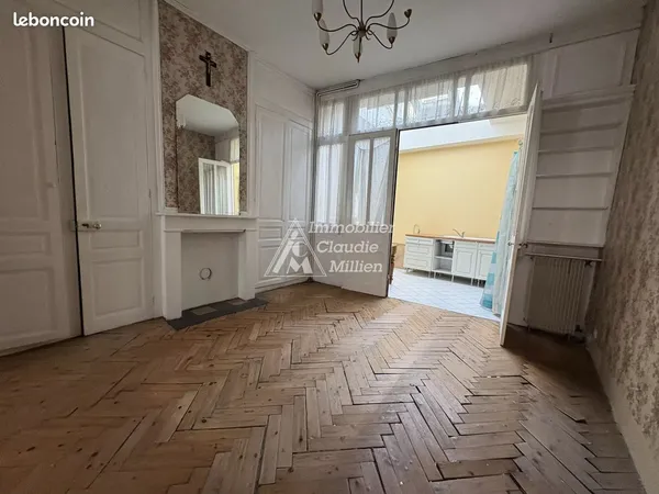 Maison 8 pièces 90 m²