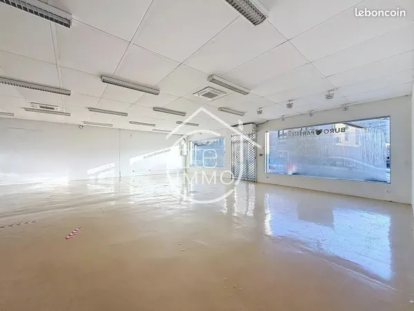 Local commercial 335 m² Sainte-Foy-la-Grande