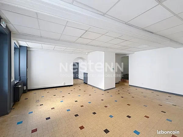 Local commercial 75 m² SAINT JUST MALMONT