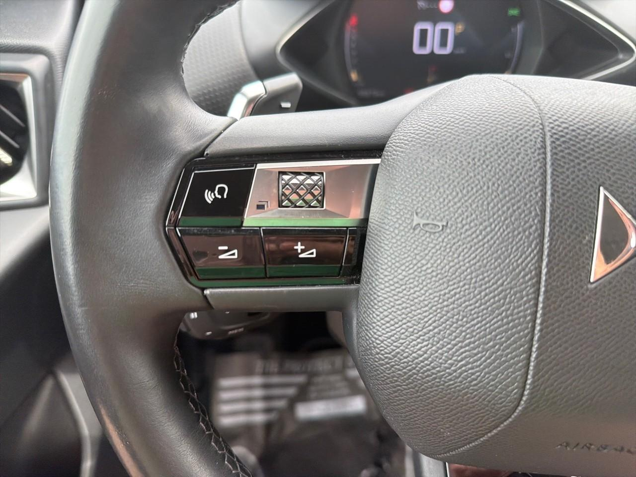 Ds Ds 3 crossback puretech 130ch toit de paris automatique — photo 16