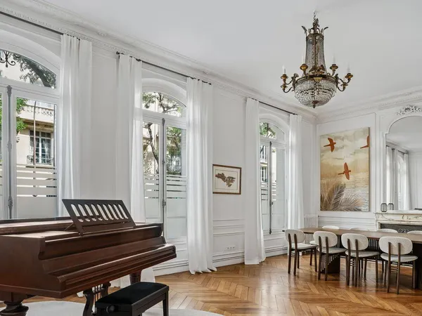 Duplex 7 pièces 183 m²