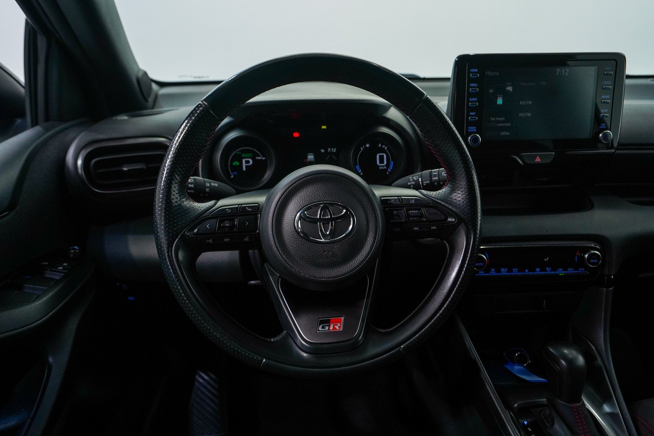 Toyota Yaris 4 — photo 17