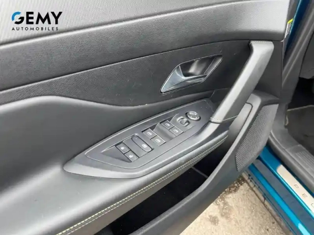 Peugeot 408 puretech 130 ch s&amp;s eat8 — photo 12