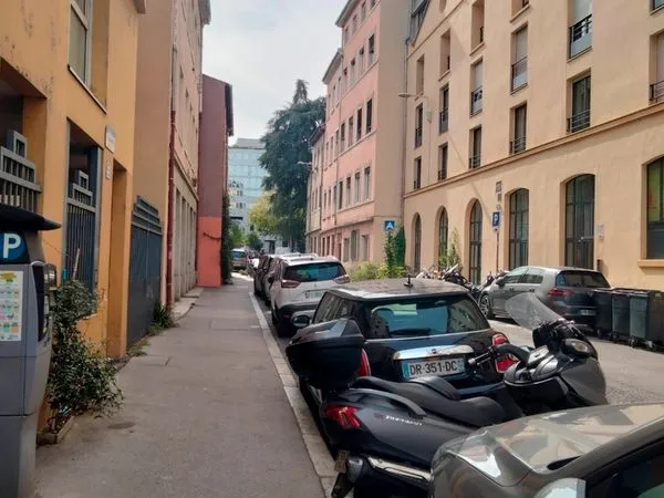 Location parking fermé Lyon 5