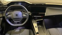 Peugeot 308 PHEV 180ch Allure Pack e-EAT8 — photo 11