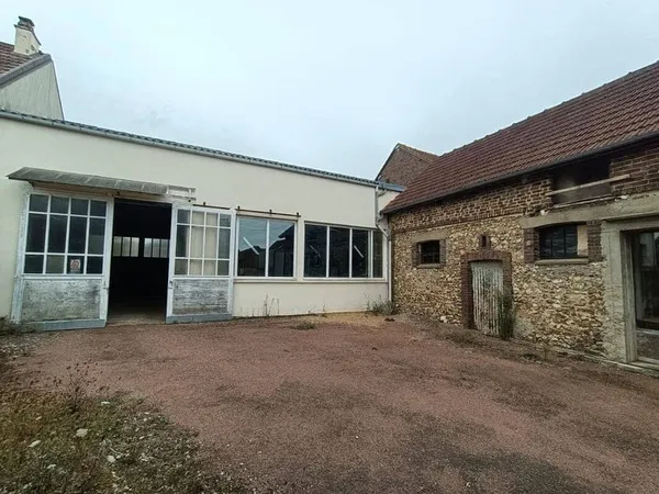 Local d'activité 450 m²