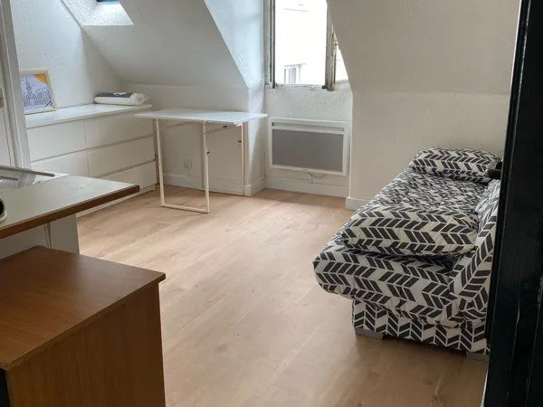 Studio meublé Hoche