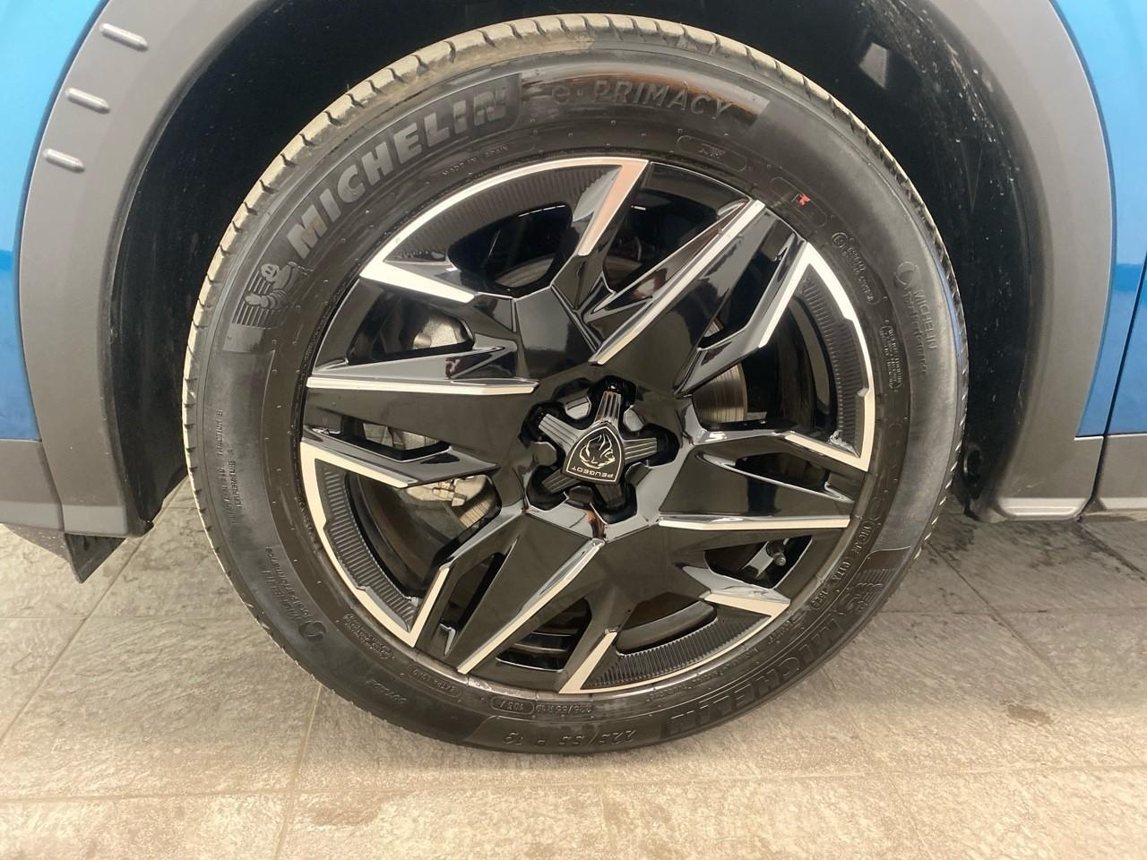 Peugeot 5008 hybrid 136 e-dcs6 gt — photo 11