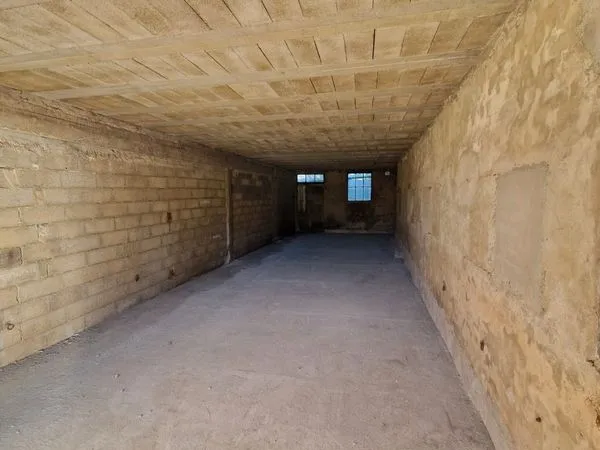 Box de stockage 65 m²