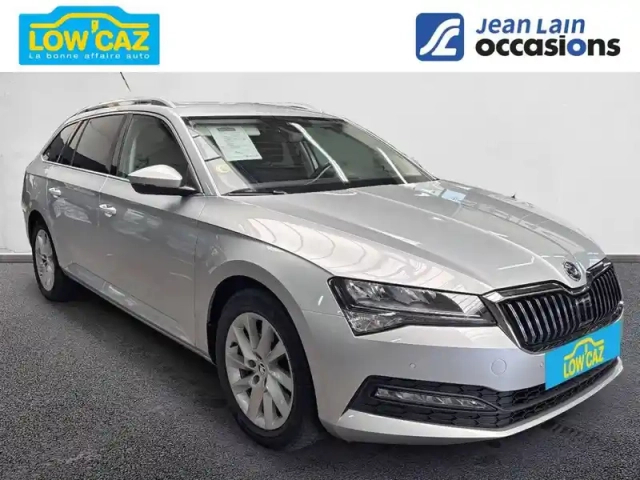 Skoda Superb combi 2.0 tdi 150 scr dsg7 — photo 3