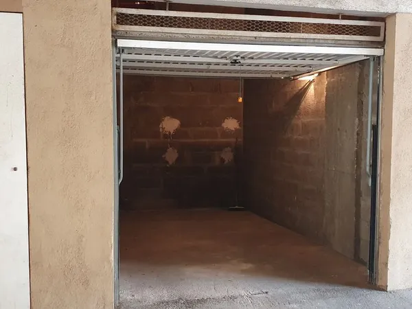 Garage / Box