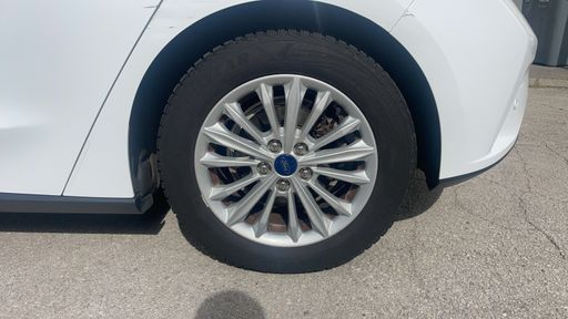 Ford Focus 1.0 EcoBoost 125 - Titanium – 2018 – 95771 km – Essence – Boîte Manuelle — photo 3