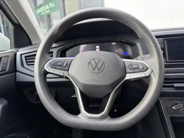Volkswagen Polo 1.0 mpi 80ch — photo 9