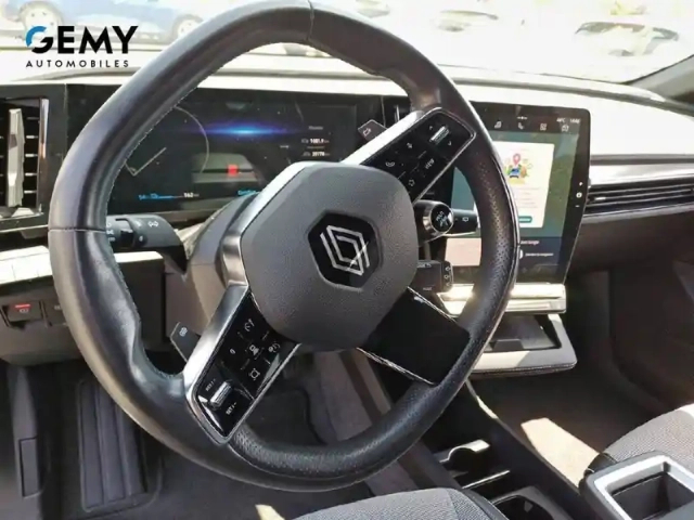Renault Megane e-tech ev60 220 ch super charge — photo 13