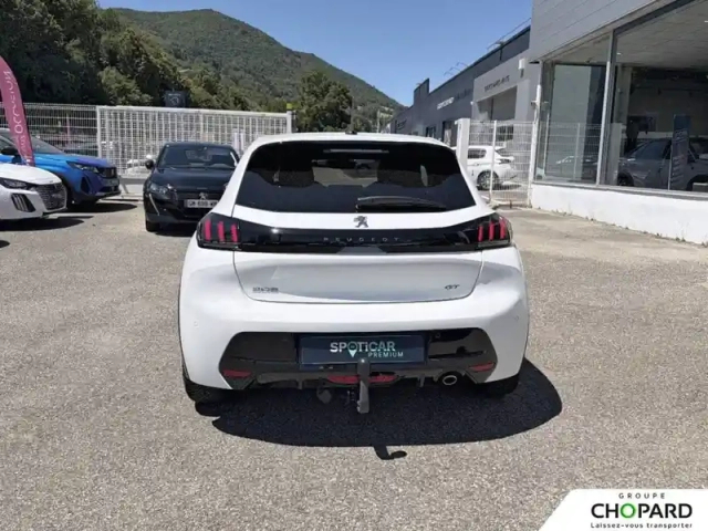 Peugeot 208 puretech 100 s&amp;s eat8 — photo 5