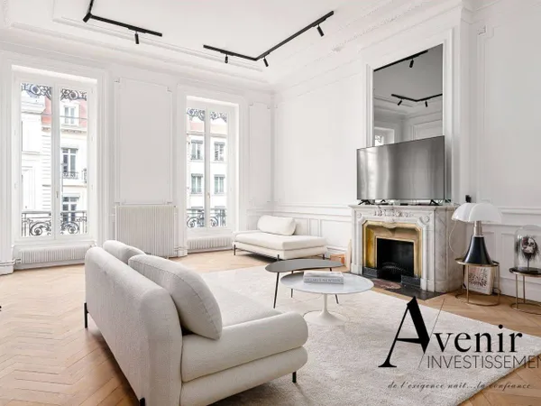 Appartement 7 pièces 262 m²