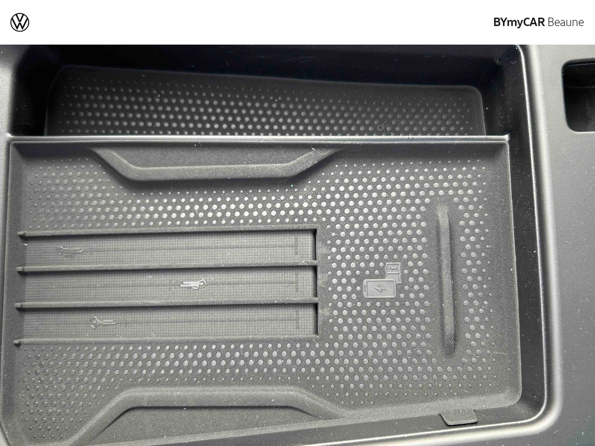 Volkswagen T-Roc 1.5 eTSI EVO2 Hybrid 150 ch DSG7 — photo 22