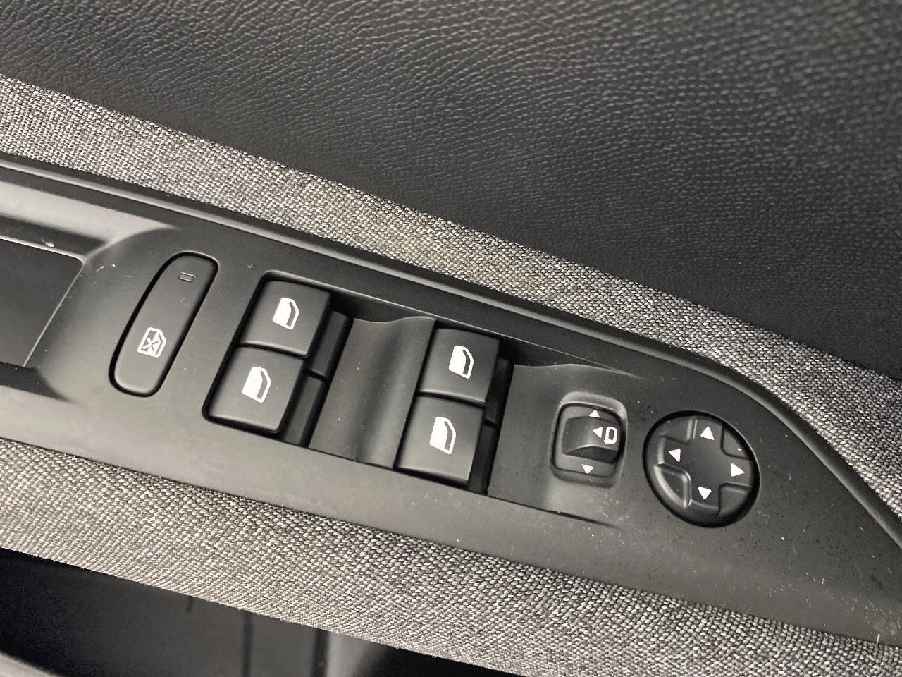 Peugeot 3008 bluehdi 130ch s&s eat8 active pack — photo 26