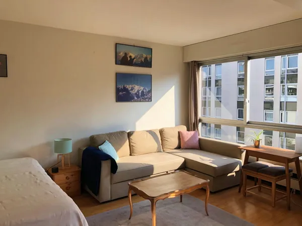 Loue Grand studio 38m² - Paris 15ème (quartier Necker)