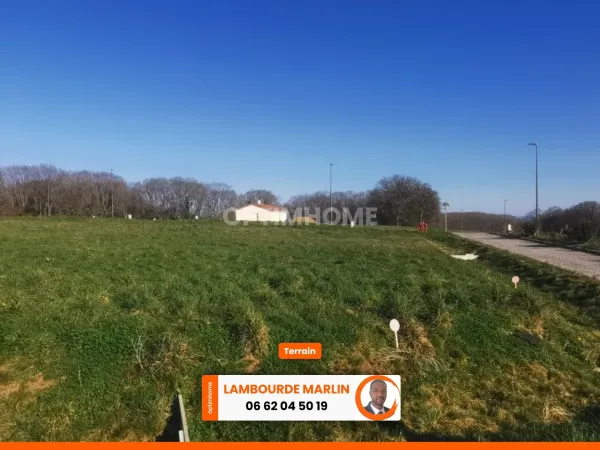 Terrain 909 m²