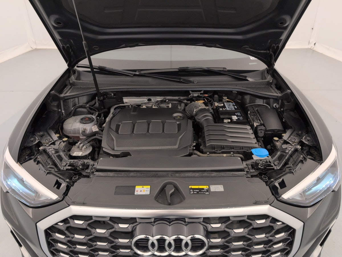 Audi Q3 Sportback — photo 21