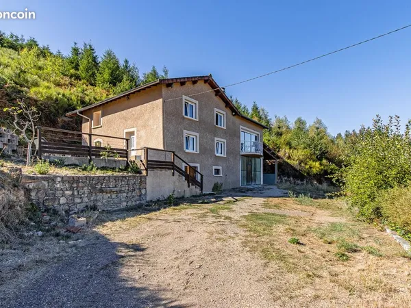 Propriété 5 pièces 114 m²