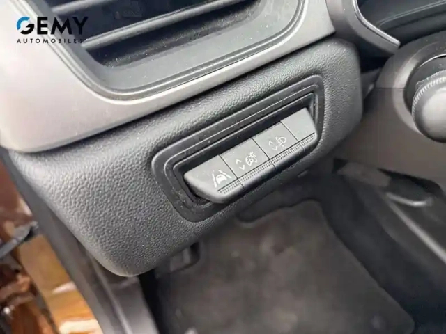 Renault Captur e-tech 145 - 21 — photo 77