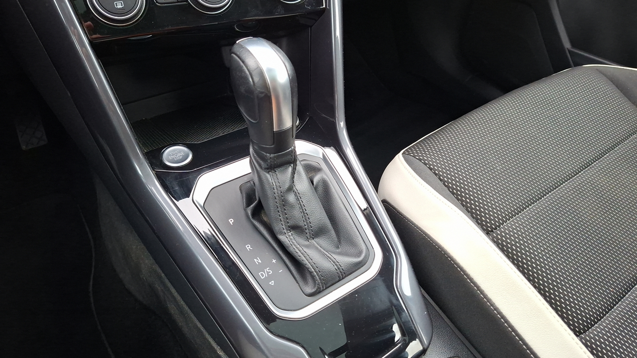 Volkswagen T-Roc 1.5 TSI 150 EVO Start/Stop DSG7 — photo 24
