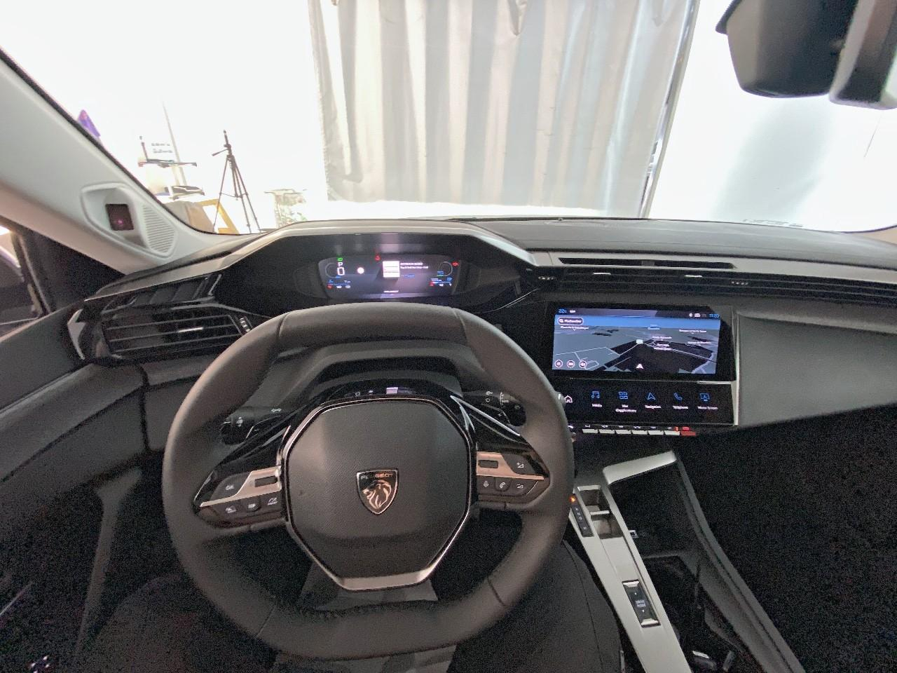 Peugeot 308 hybrid 145 e-dcs6 allure — photo 12