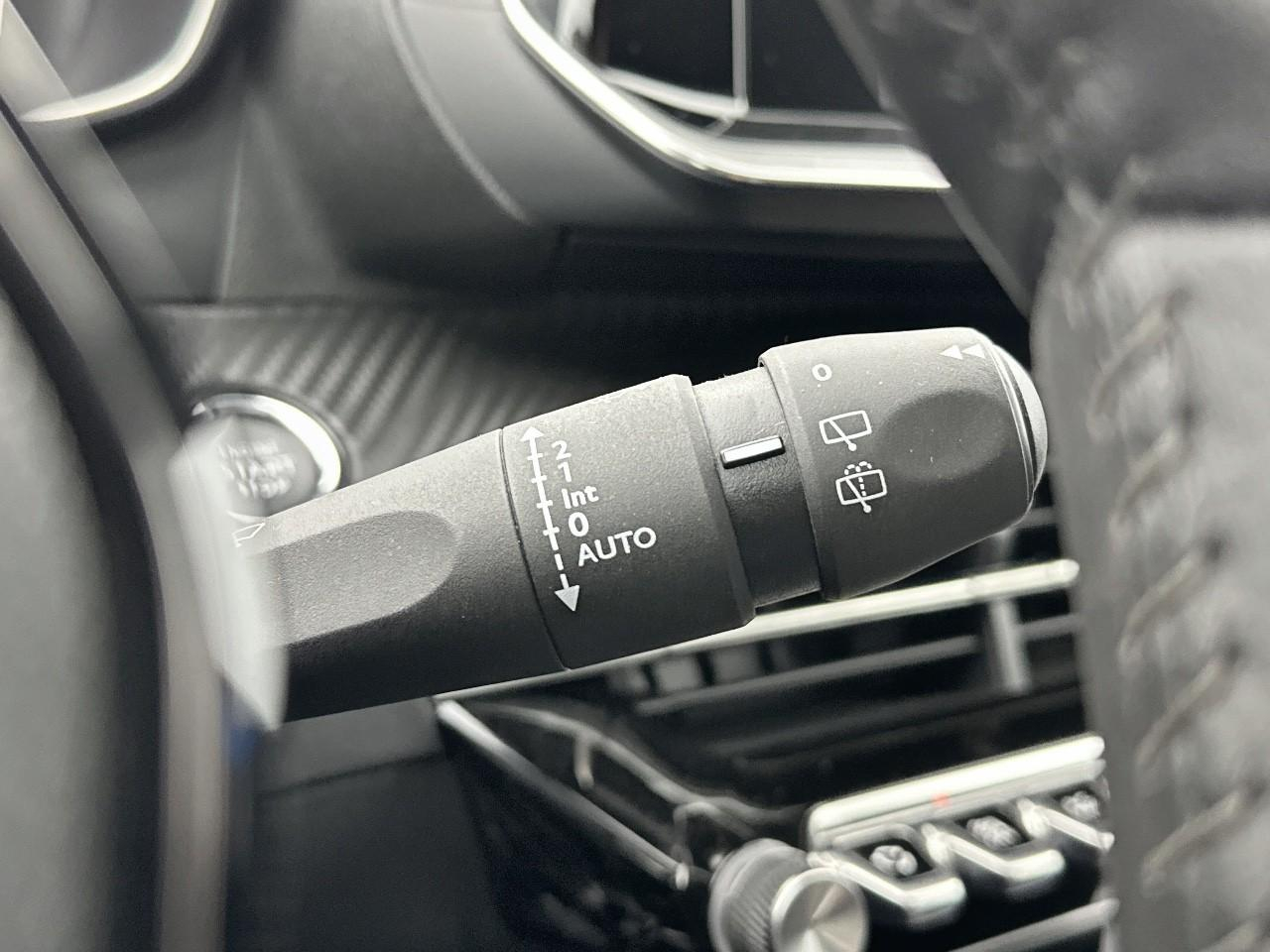 Peugeot 208 bluehdi 100 s&s bvm6 allure — photo 20