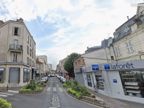 Boutique 254 m² AUBERVILLIERS