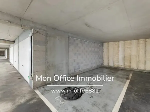 Référence : 6881-RVF. - Parking Boxable - Secteur Arenc/Joliette