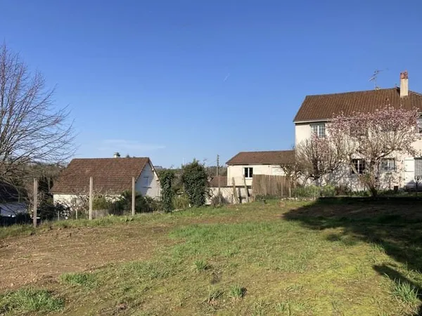 Terrain constructible 326 m²
