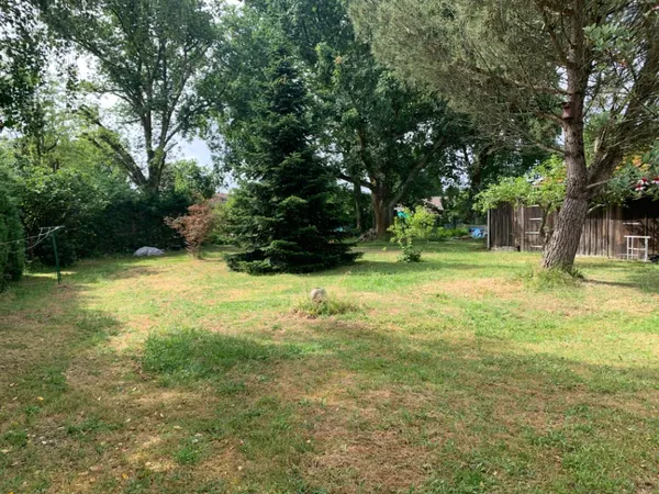 Terrain 415 m²