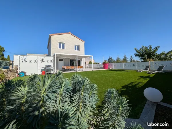 Villa 6 pièces 160 m²