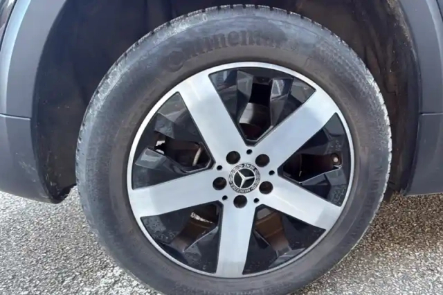 Mercedes Glb 200 d 8g-dct — photo 32