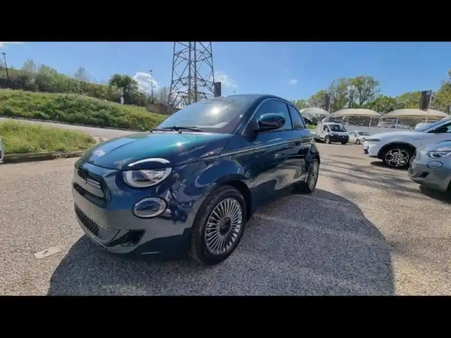Fiat 500 e 118ch pack style &amp;tech my23