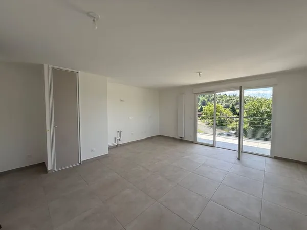À vendre - Appartement T2 de 42,12 m² avec balcon à Vétraz-Monthoux (74)