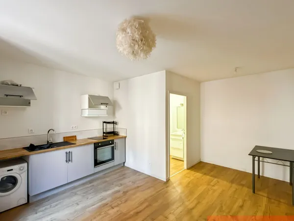 Studio 1 pièce 20 m²