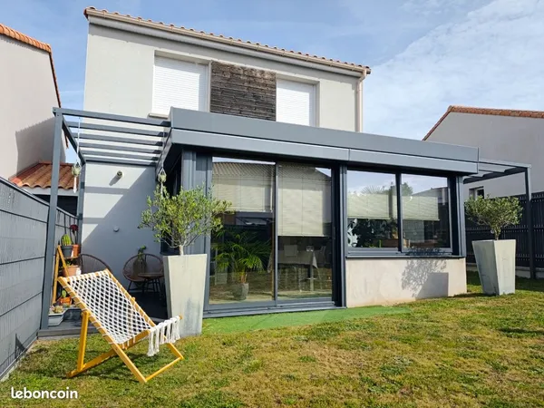 Maison récente de 93 m² - Bourg