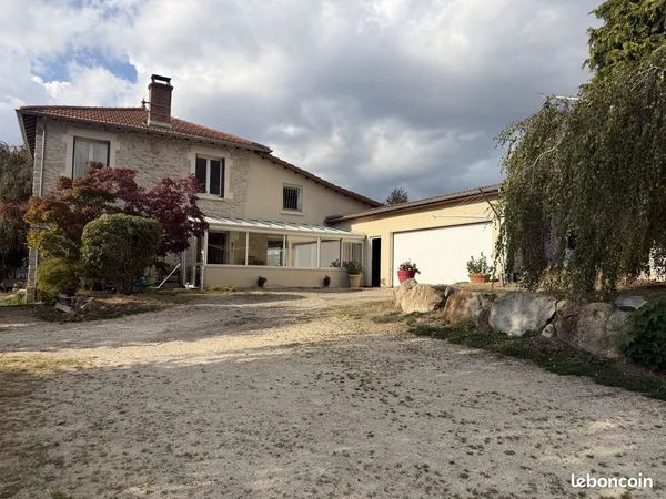 Maison 6 pièces 176 m²