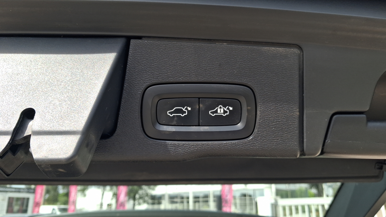 Volvo XC60 D5 AWD 235 ch Geartronic 8 — photo 58