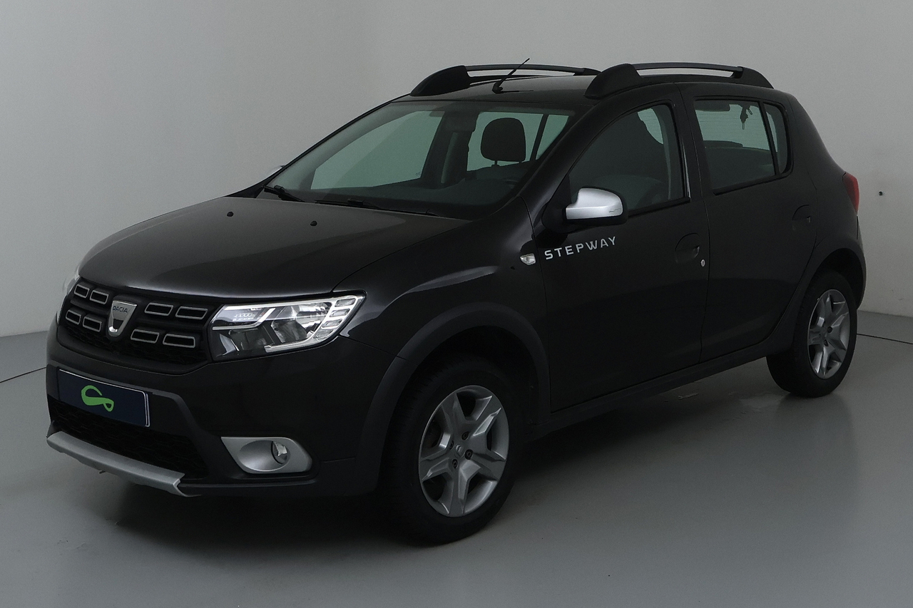 Dacia Sandero — photo 1