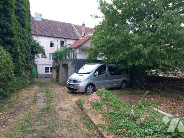 Maison 8 pièces 250 m²