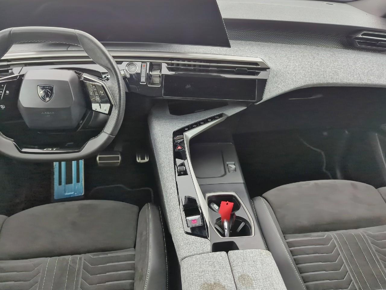 Peugeot 5008 hybrid 145 ch e-dcs6 gt — photo 8