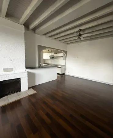 Maison mitoyenne en location
